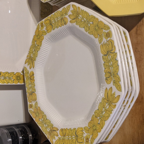 Independence Ironstone by Interpace NKT Japan Yellow Design Octagonal Dishes 17 - Picture 2 of 16